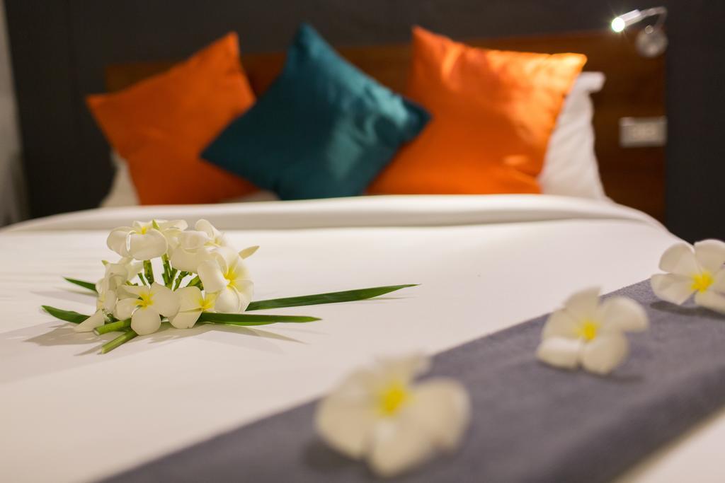 Holiday Station Hostel Krabi Luaran gambar