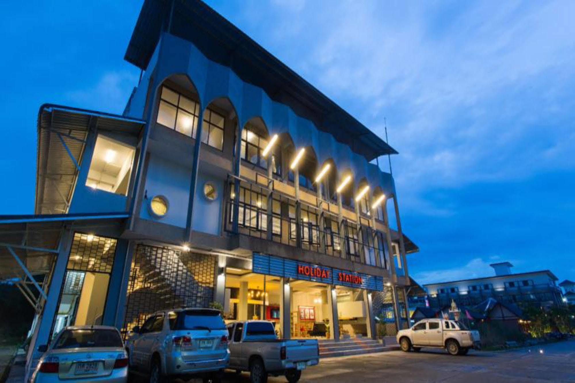 Holiday Station Hostel Krabi Luaran gambar