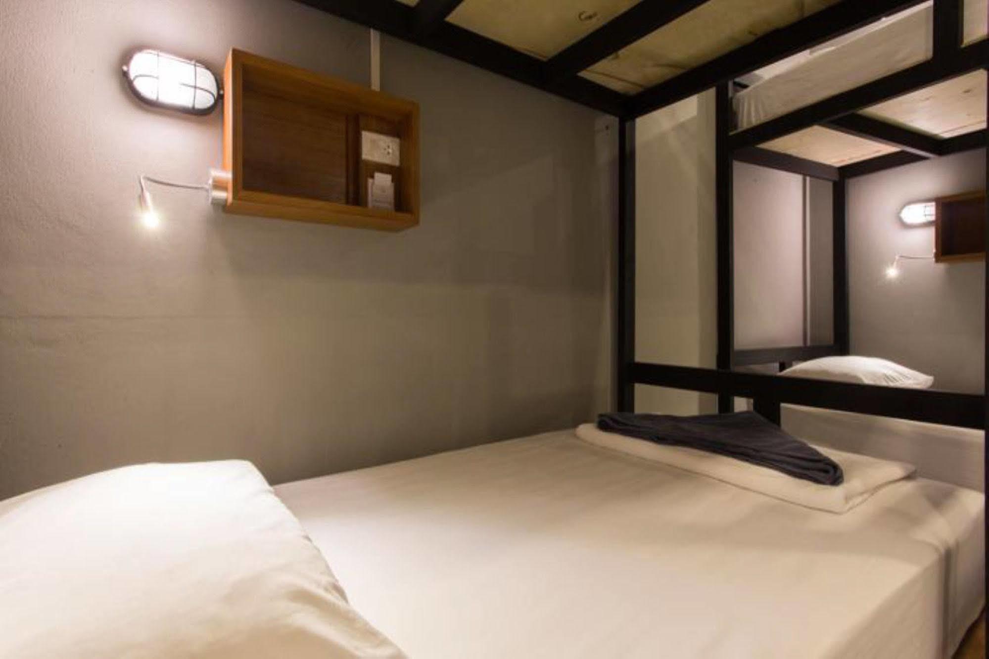 Holiday Station Hostel Krabi Luaran gambar